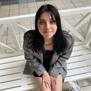 Meet your Posher, Alycia